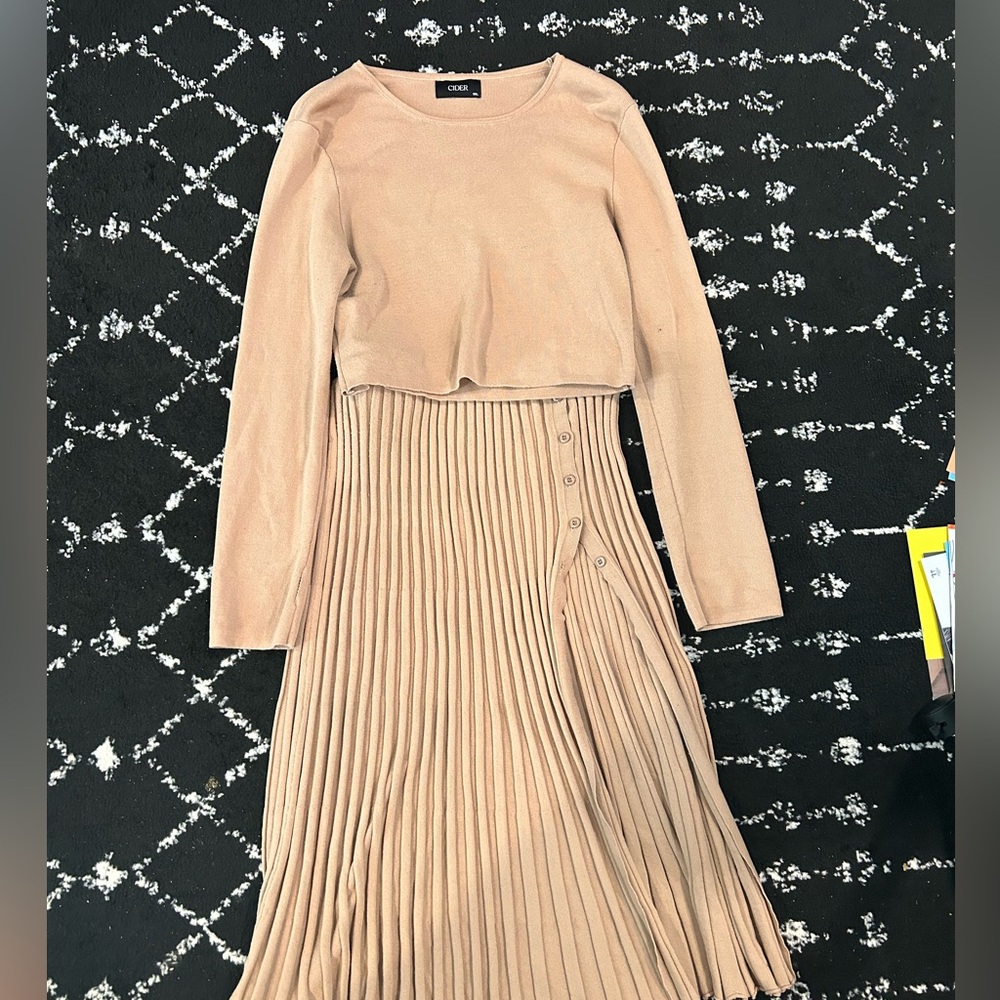 Cider Crop Top and Pleated Skirt Set with Slit.